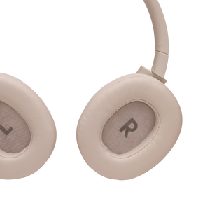 JBL Tune 710BT - Blush - Wireless Over-Ear Headphones - Detailshot 2